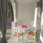 Aparthotel Maroussa 4*