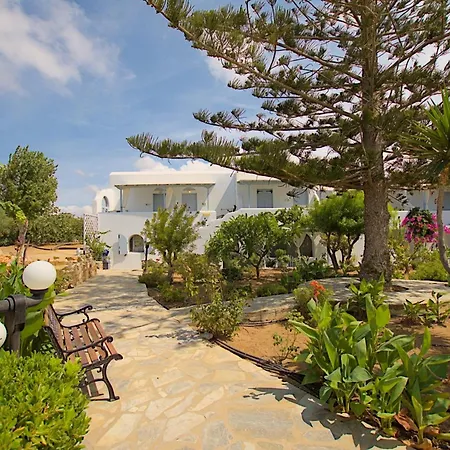 Maroussa Aparthotel