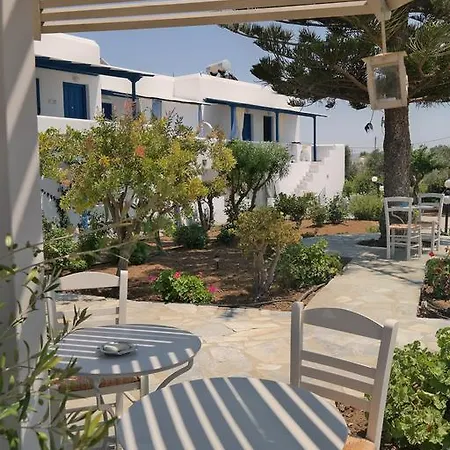 Maroussa Aparthotel
