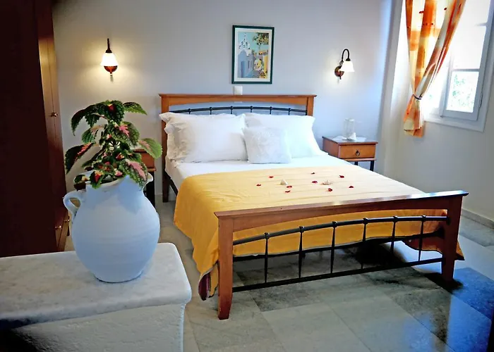 Apart-hotel Maroussa