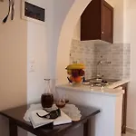 Maroussa Apartahotel 4*