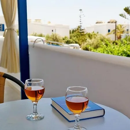 Lejlighedshotel Maroussa 4*