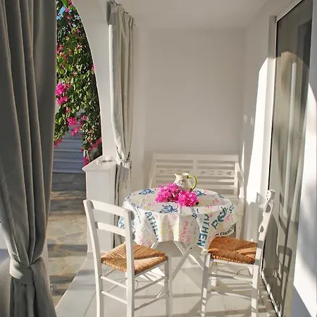 Lejlighedshotel Maroussa 4*