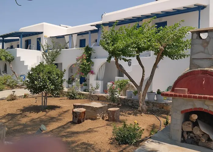 Apartahotel Maroussa 4*