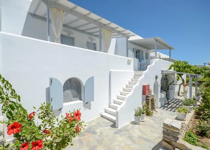 Maroussa Apartahotel